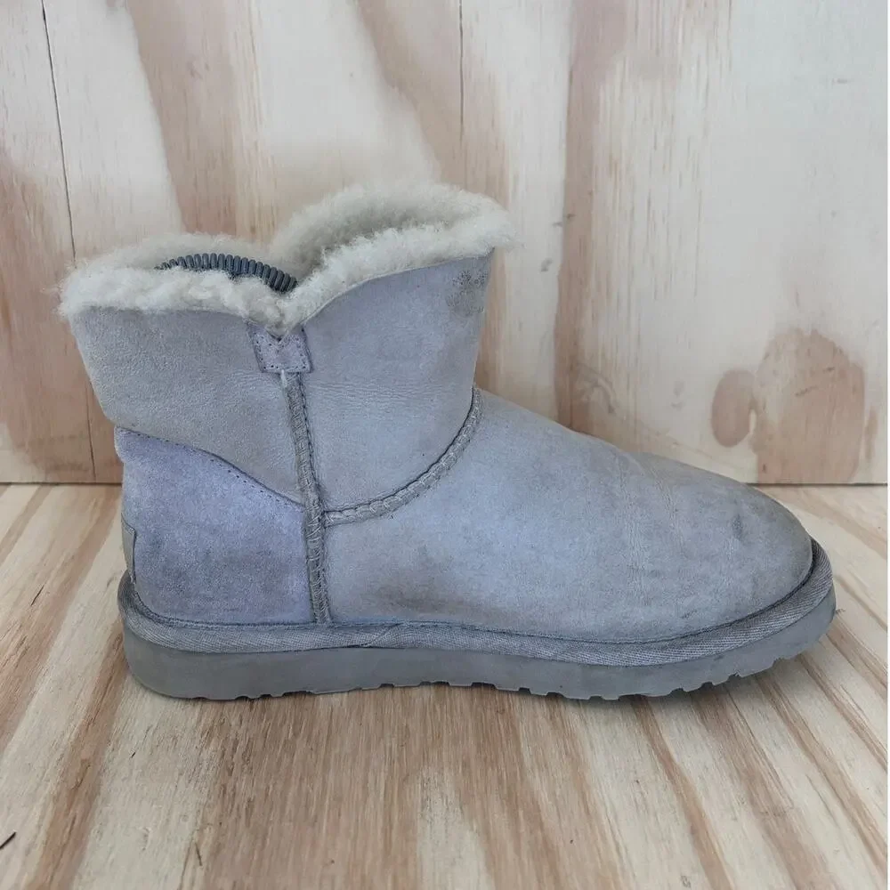 UGG Australia - Classic Mini Bailey Button -Boots -Gray - Women's - 5 - S/N 3352